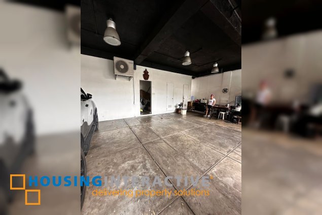 for sale house 5br with parking slots in mandaluyong