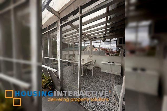 for sale house 5br with parking slots in mandaluyong