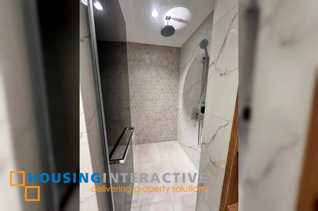 for sale 3 br unit with parking in one shangri-la place, south tower, mandaluyong