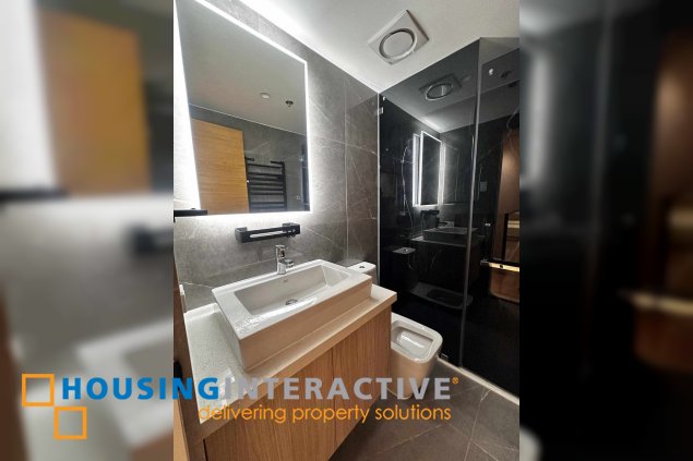 for sale 3 br unit with parking in one shangri-la place, south tower, mandaluyong