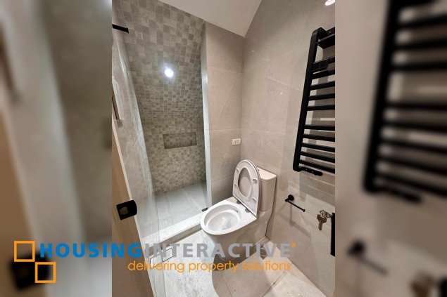 for sale 3 br unit with parking in one shangri-la place, south tower, mandaluyong