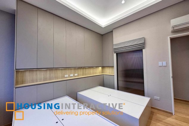 for sale 3 br unit with parking in one shangri-la place, south tower, mandaluyong