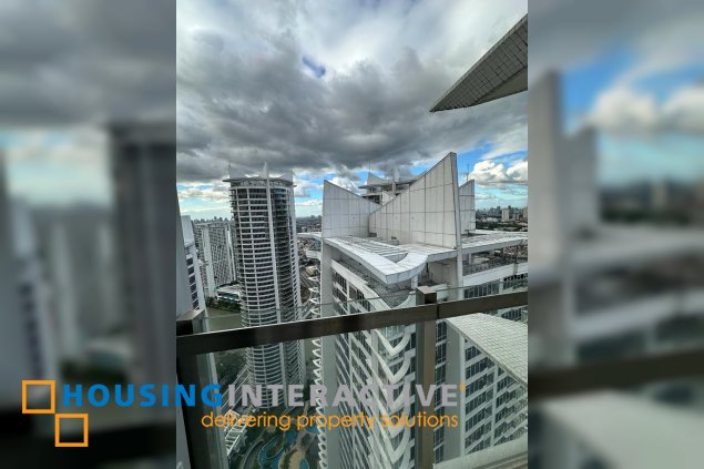 semi furnished corner unit 2br with parking for lease in proscenium residences