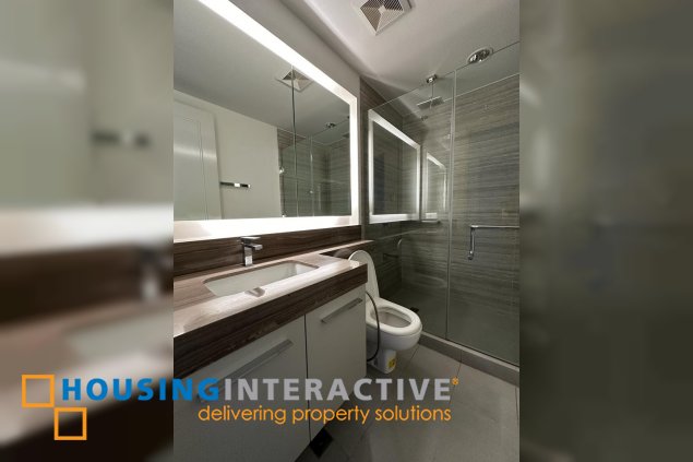 semi furnished corner unit 2br with parking for lease in proscenium residences