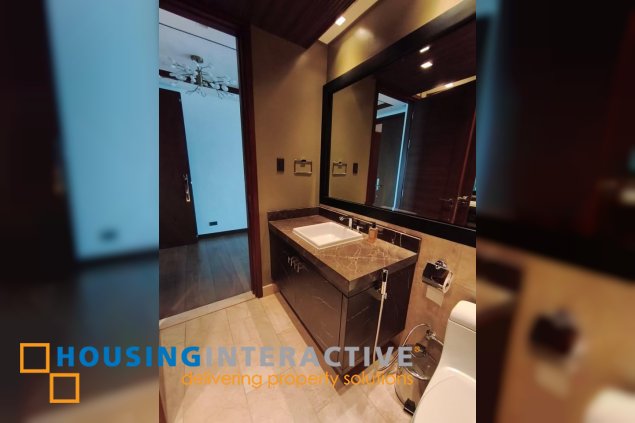 furnished 3br unit with parking for lease in horizon homes at shangri-la at the fort