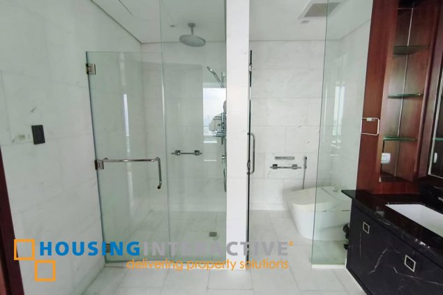furnished 3br unit with parking for lease in horizon homes at shangri-la at the fort