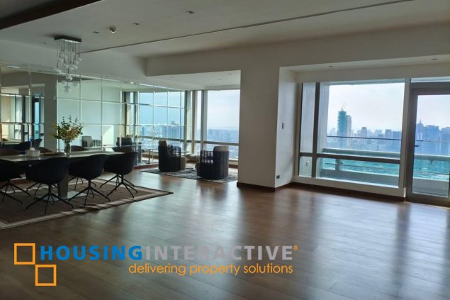 furnished 3br unit with parking for lease in horizon homes at shangri-la at the fort