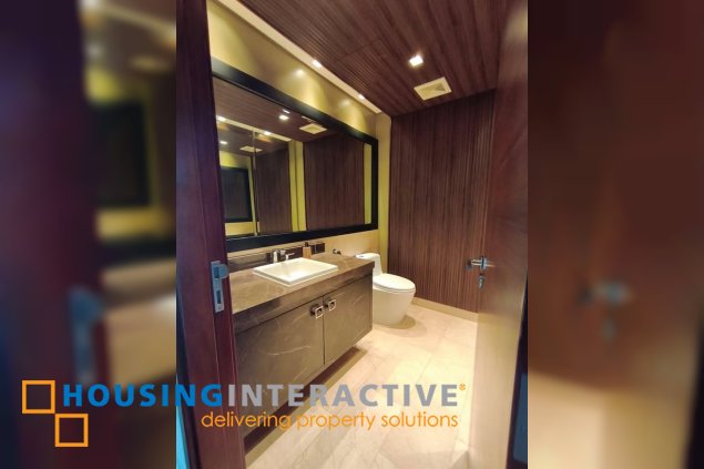 furnished 3br unit with parking for lease in horizon homes at shangri-la at the fort