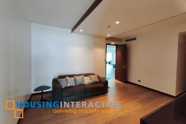 furnished 3br unit with parking for lease in horizon homes at shangri-la at the fort