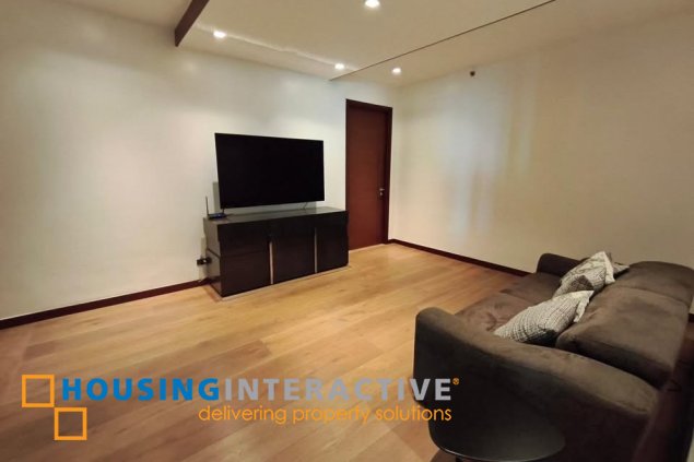 furnished 3br unit with parking for lease in horizon homes at shangri-la at the fort