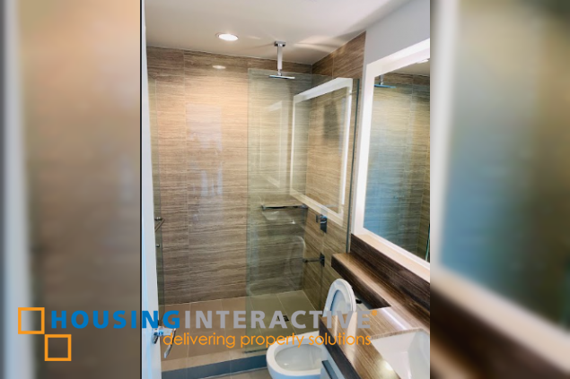 unfurnished 1br unit with parking for sale in proscenium residences