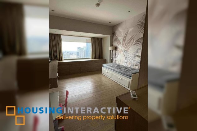 fully furnished 2br unit with parking for lease in one shangri-la place