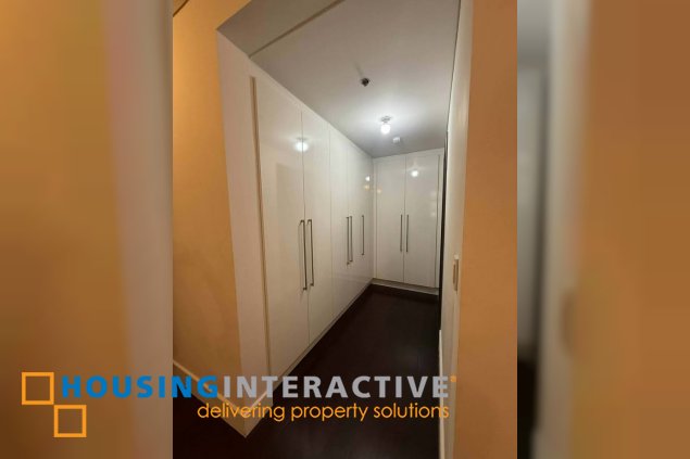 fully furnished 2br unit with parking for lease in garden towers