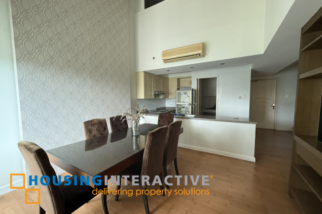 for lease penthouse unit 2br with parking in east tower