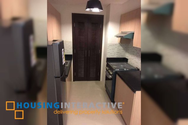 fully furnished 1br unit with balcony and parking for lease in verve residences