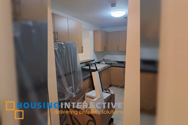 furnished 1br unit with balcony for lease in two serendra