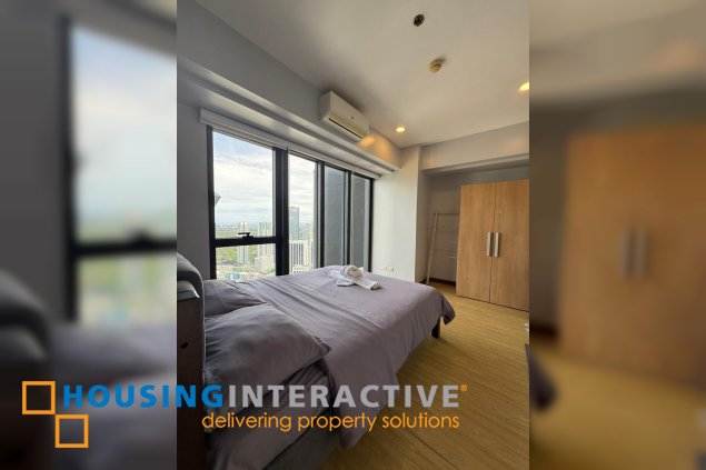 penthouse unit for sale in knightsbridge