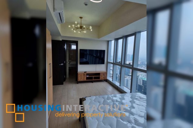 fully furnished 3br unit for lease in uptown parksuites