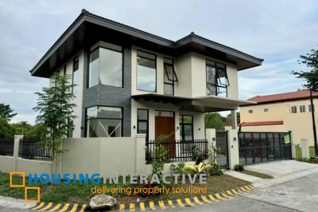 for sale 2-story house with parking in portofino heights