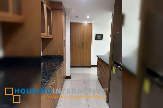 fully furnished 3br unit with parking for lease in penhurst parkplace