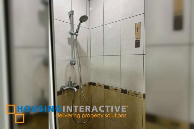 fully furnished 3br unit with parking for lease in penhurst parkplace