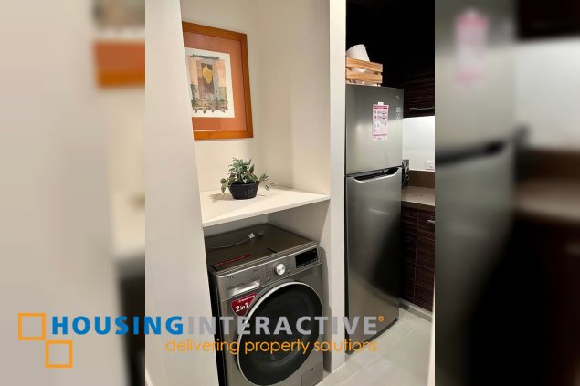 fully furnished 1br unit with parking for lease in proscenium residences
