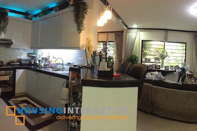 for sale semi furnished modern 2-storey residential house in quezon city