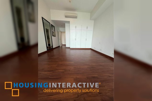 rush sale st. francis shangri-la tower 2 | ortigas cbd