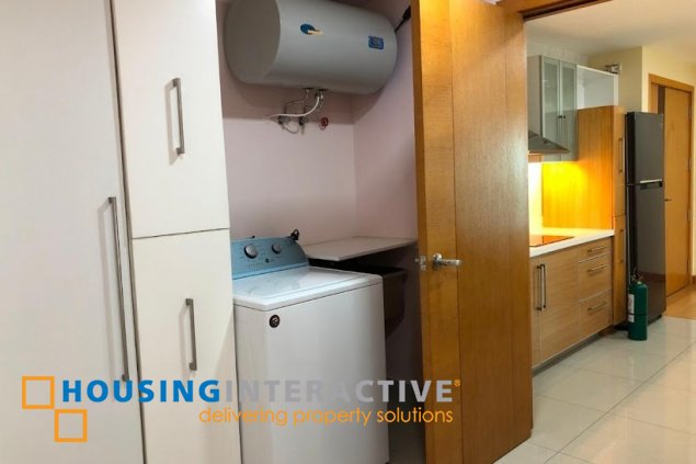 for lease 2br with parking and balcony in park terraces