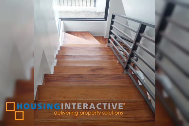 for sale  4-bedroom house in laguna bel air 4