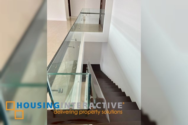 bare 4br unit with parking for sale in the suites