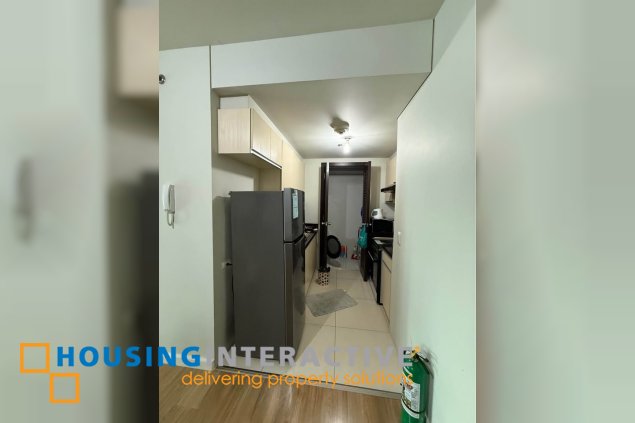 semi-furnished 1br unit for sale in kroma tower