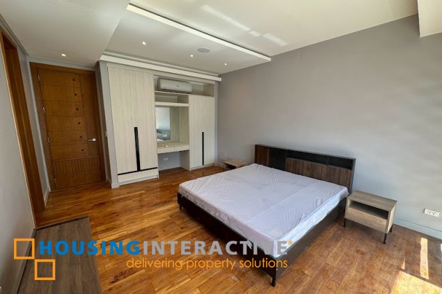 semi furnished 3-storey 3br townhouse in interstate townhomes, c. benitez, quezon city for sale