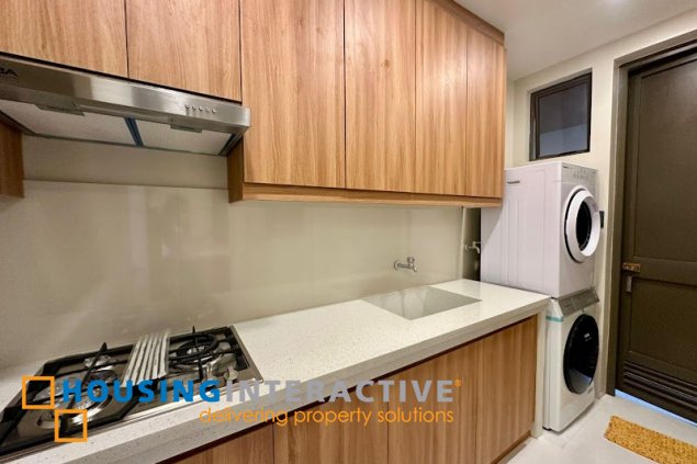 3 storey 5 br brand new house for sale in bf homes