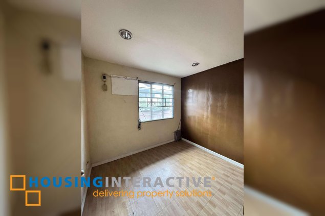 3br bungalow house with parking for sale in ayala alabang