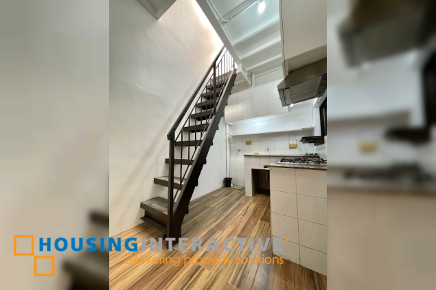 semi furnished 3 storey townhouse for sale in scout area brgy. sacred heart, quezon city