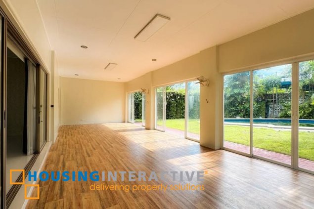 2-storey house for lease in dasmarinas village