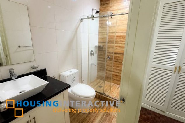 2-storey house for lease in dasmarinas village