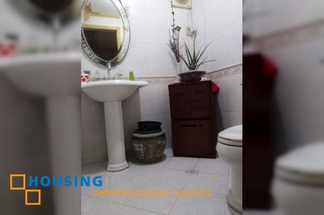 4br old house and lot for sale in marcelo green village