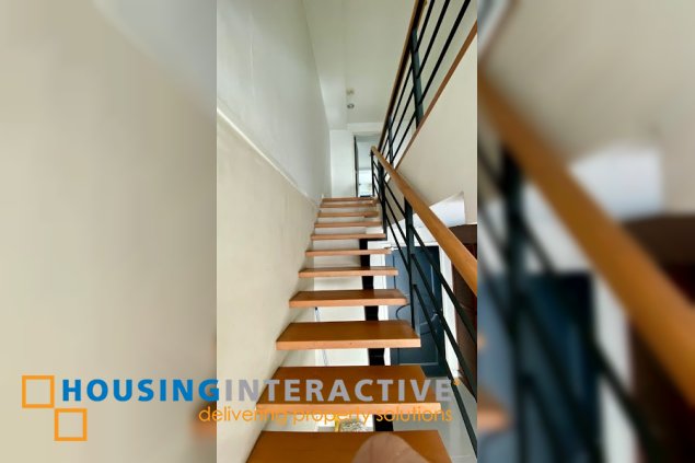semi furnished penthouse 2br unit for sale in one rockwell west tower