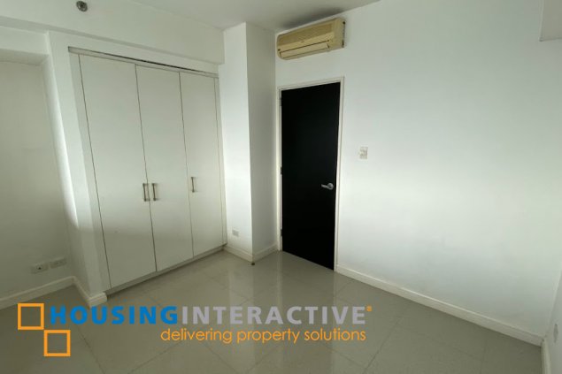 semi furnished penthouse 2br unit for sale in one rockwell west tower