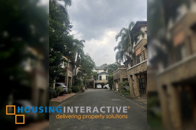 unfurnished townhouse for lease in enclave greenmeadows