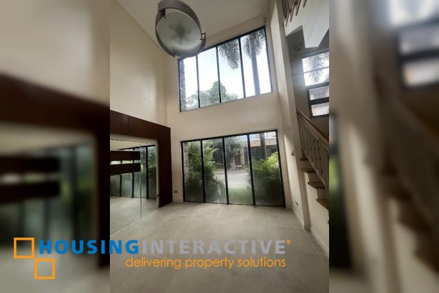 unfurnished townhouse for lease in enclave greenmeadows