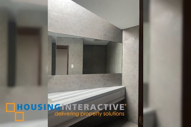 newly built 4br with parking for lease in dasmariñas village