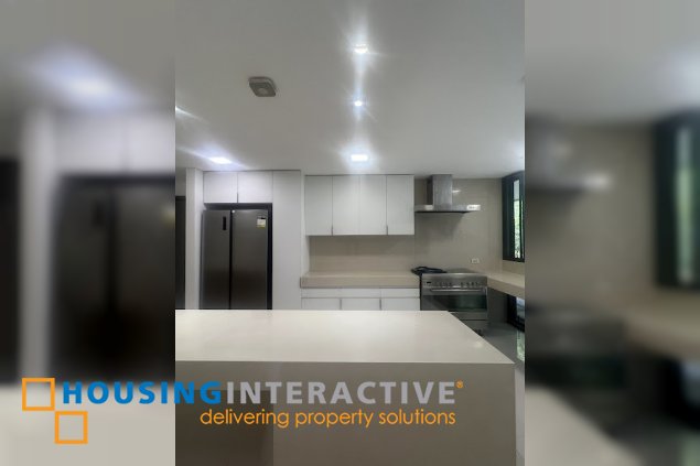 newly built 4br with parking for lease in dasmariñas village