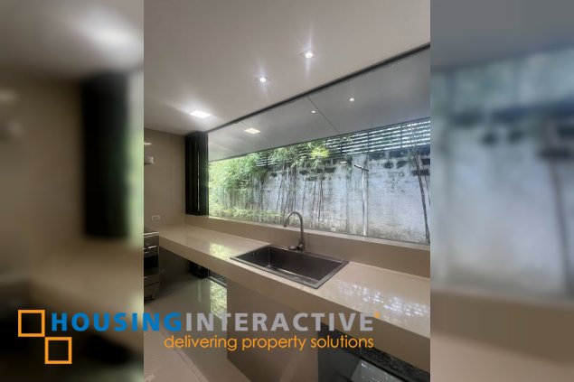 newly built 4br with parking for lease in dasmariñas village