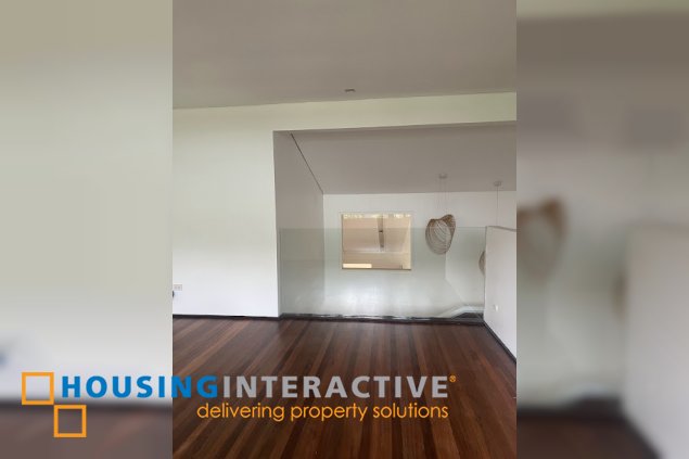 newly built 4br with parking for lease in dasmariñas village