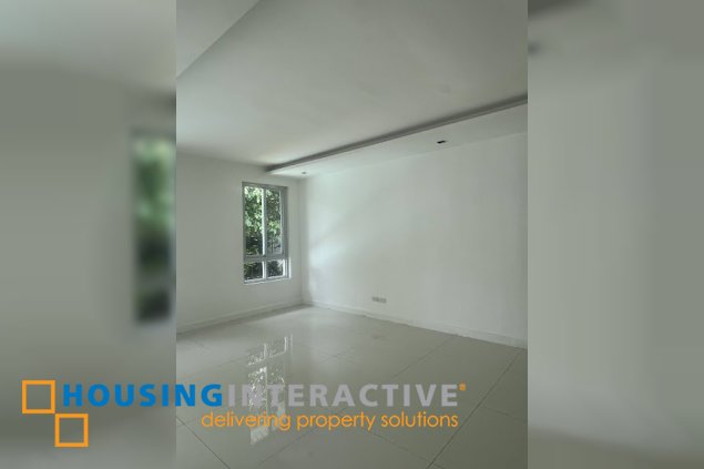 house 4br with parking slots for lease in dasmariñas village