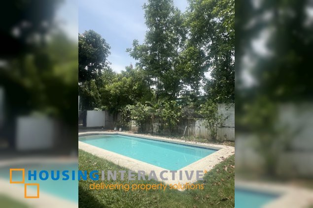 house 4br with parking slots for lease in dasmariñas village