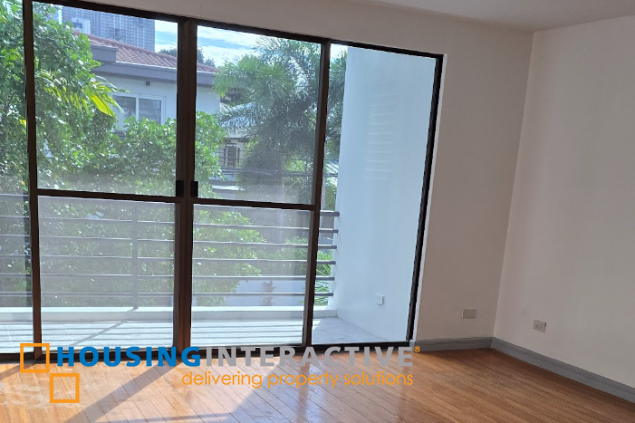 for lease 2 storey house 4br with parking in valle verde 1